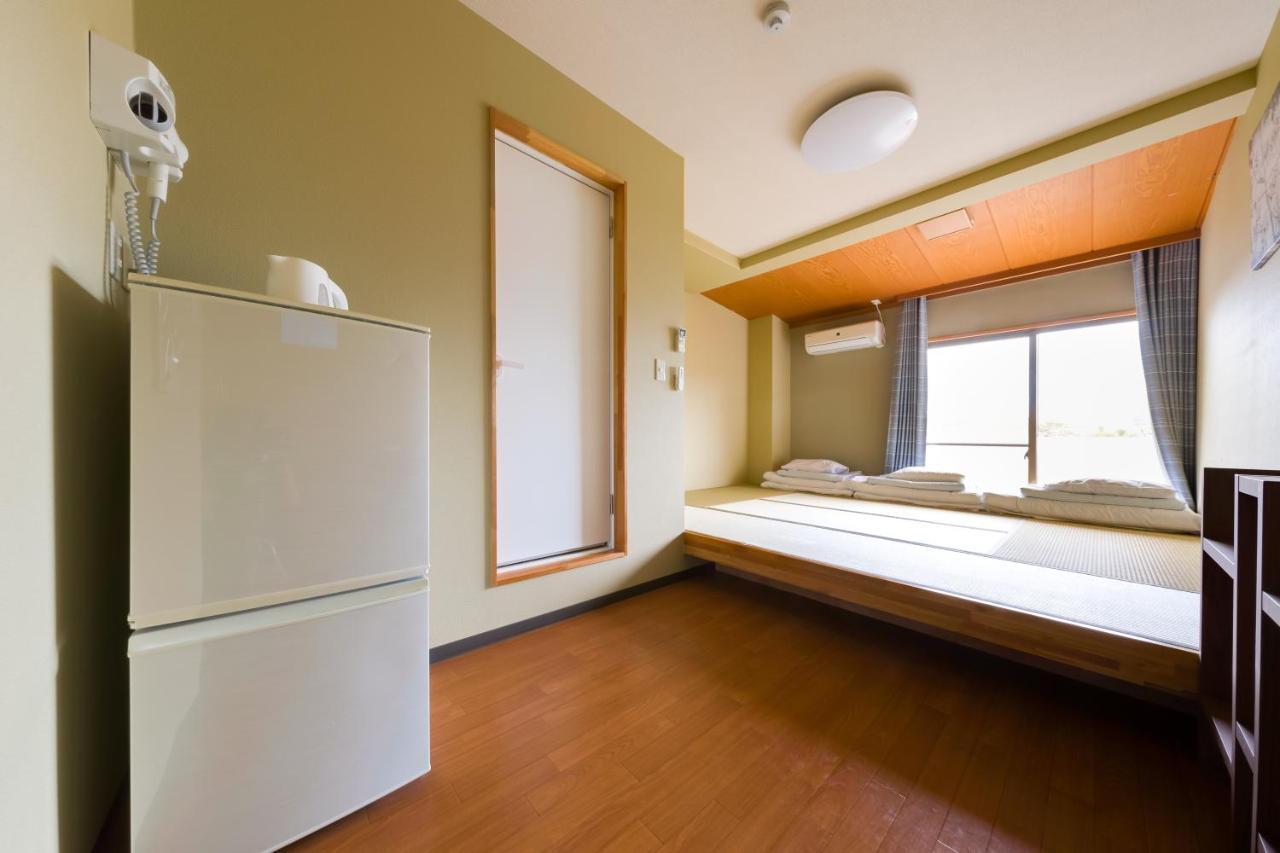 Yolee Guest House Izumisano Buitenkant foto