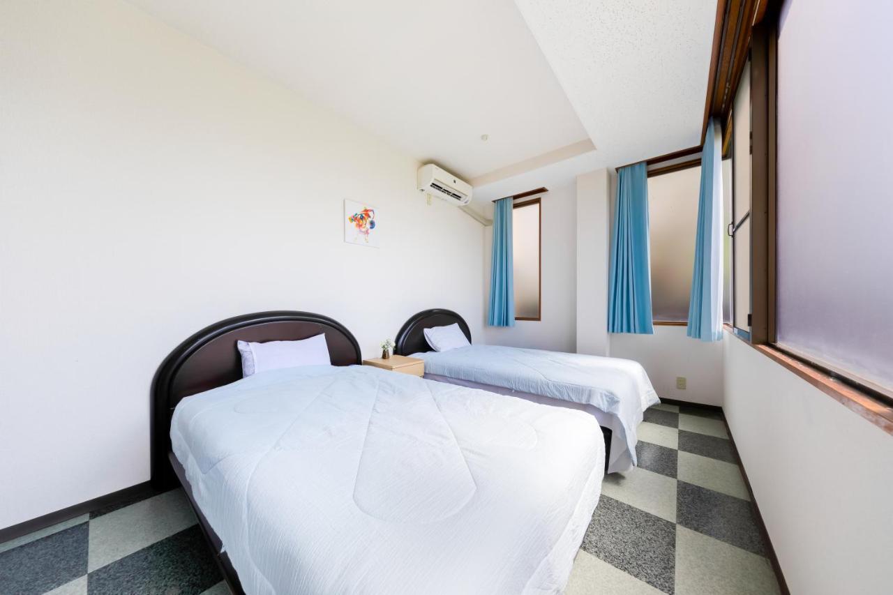 Yolee Guest House Izumisano Buitenkant foto
